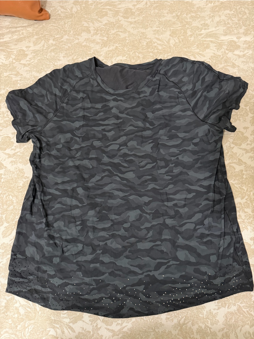 Lululemon Split Back Top